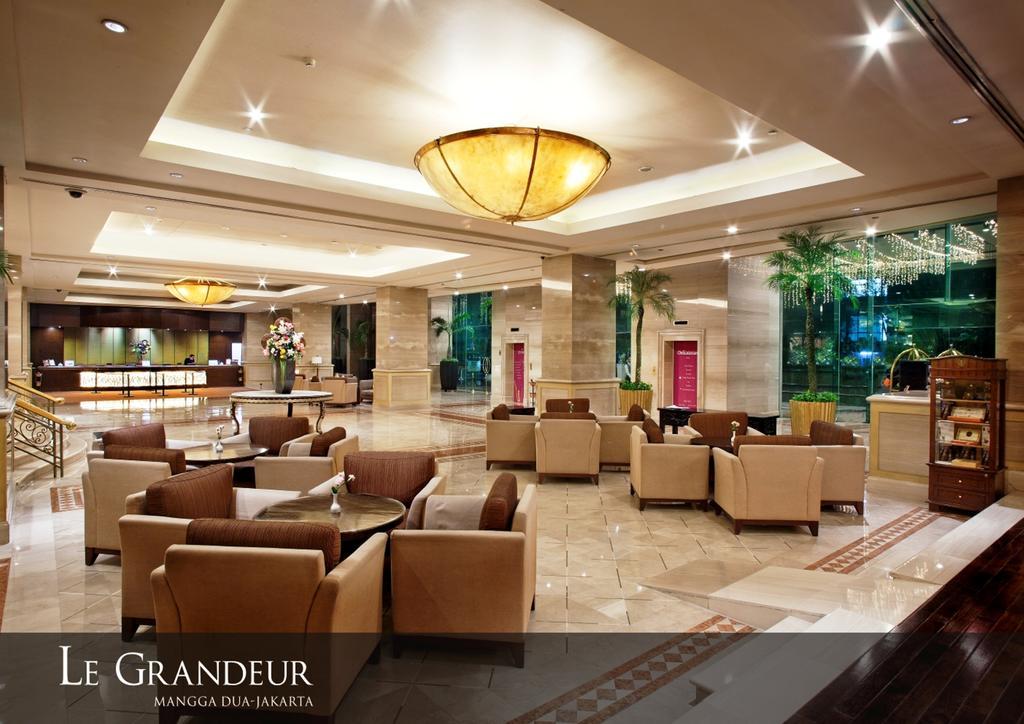 Отель Le Grandeur Mangga Dua Джакарта Экстерьер фото